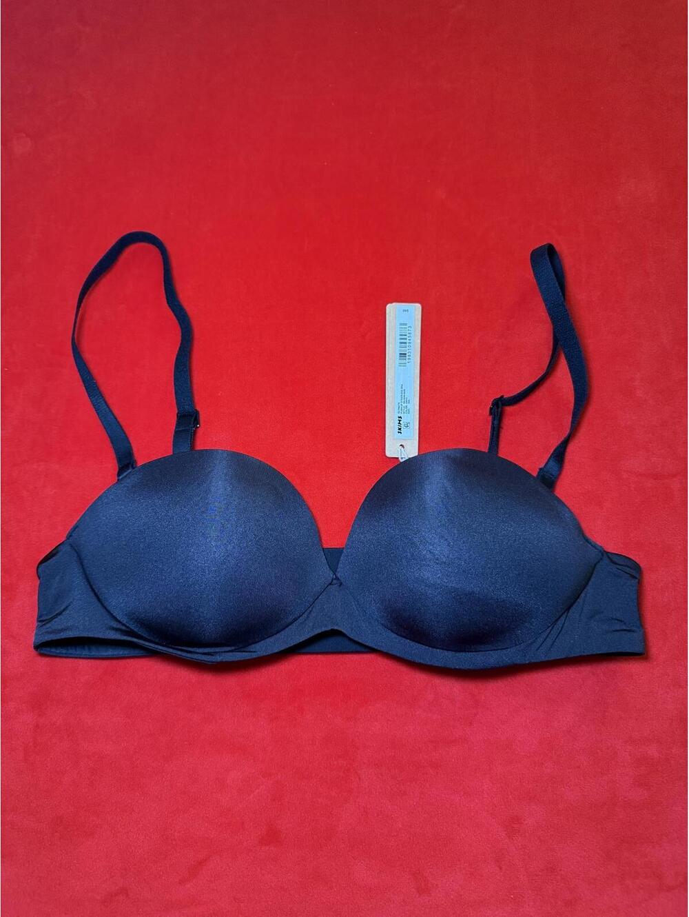 Skims Ultimate Push Up Strapless Bra Color ONYX Size 34A